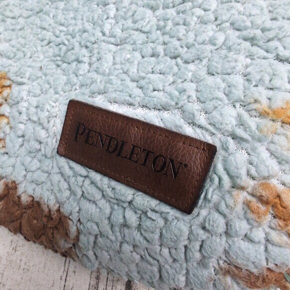 Pendleton Sherpa Fleece Reversible Blanket Southwestern Aztec Throw - Picture 4 of 4